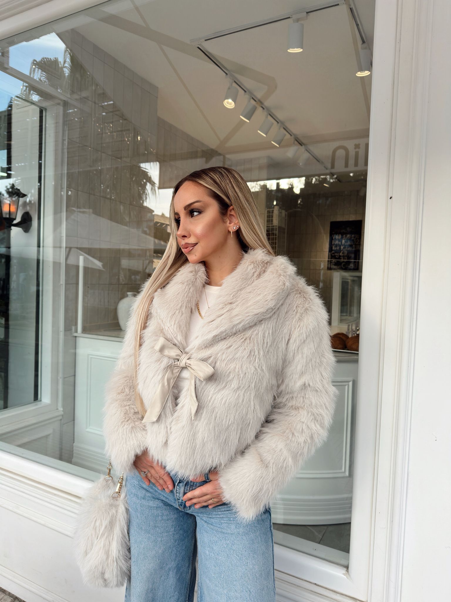 Bony Kurdaleli Kürk