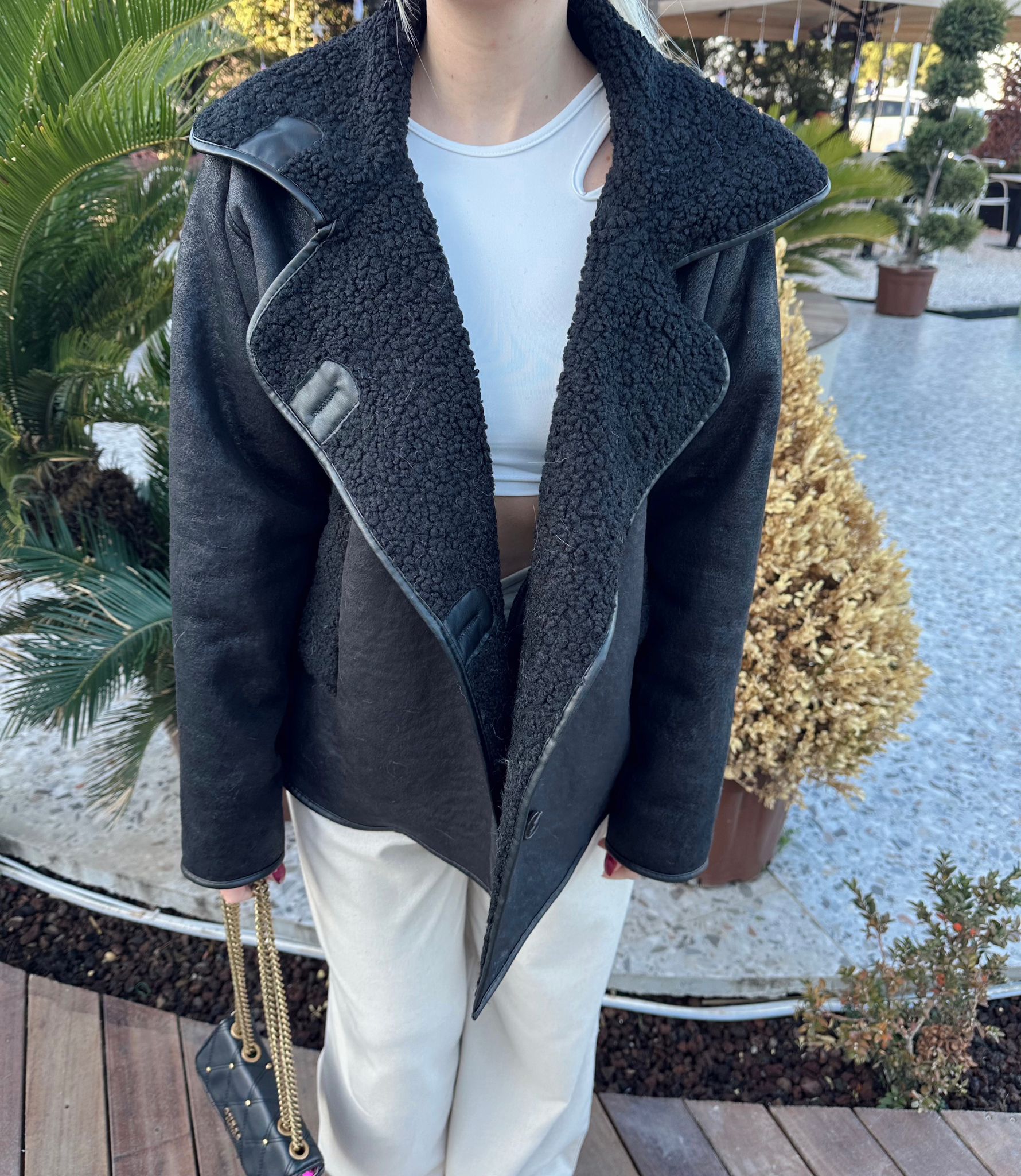 Siyah Peluş Süet Mont